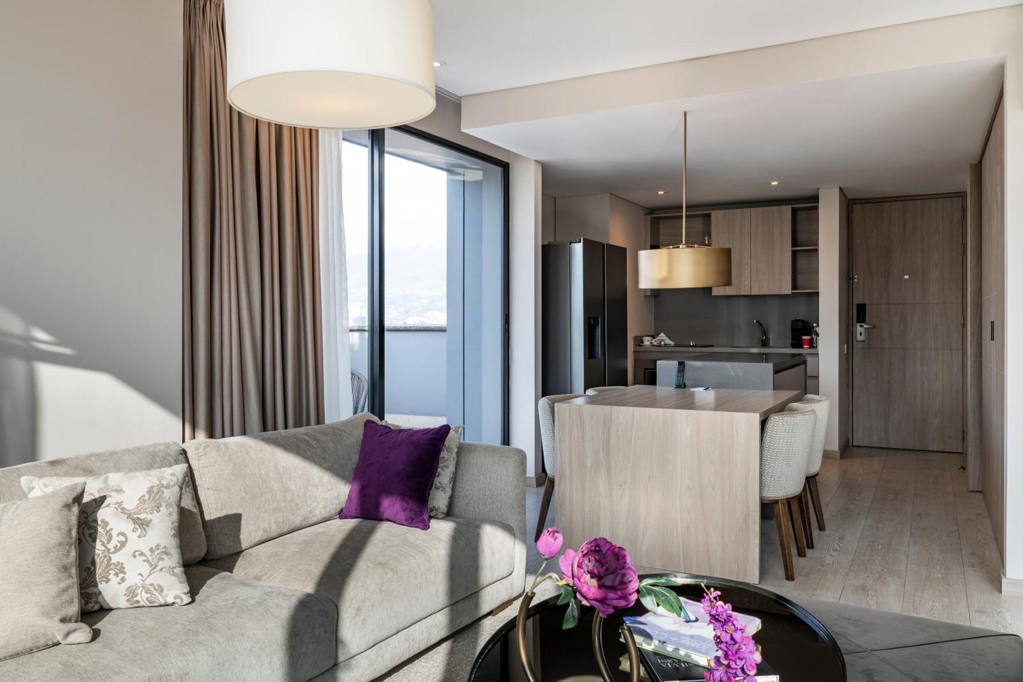 Hotel York Luxury Suites Medellin By Preferred Экстерьер фото A typical apartment interior