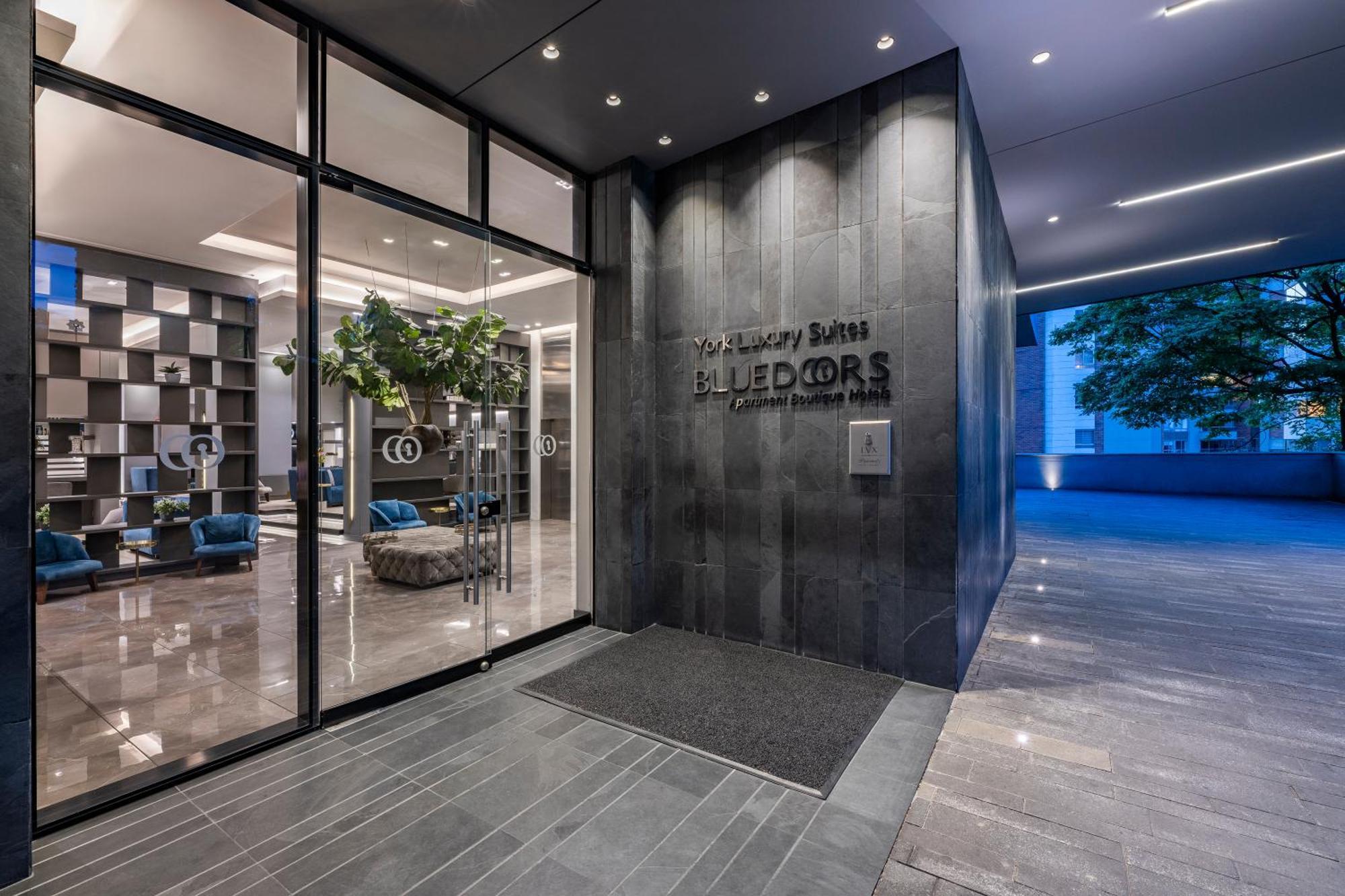 Hotel York Luxury Suites Medellin By Preferred Экстерьер фото Entrance of Bluecore